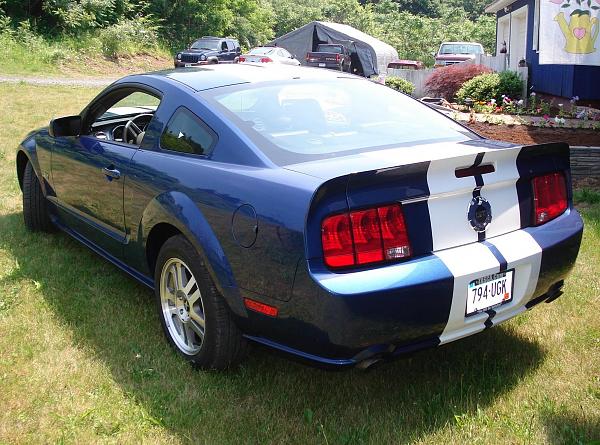 2006-2009 Ford Mustang S-197 Gen 1 Vista Blue Picture Gallery-rear-three-quarter3.jpg