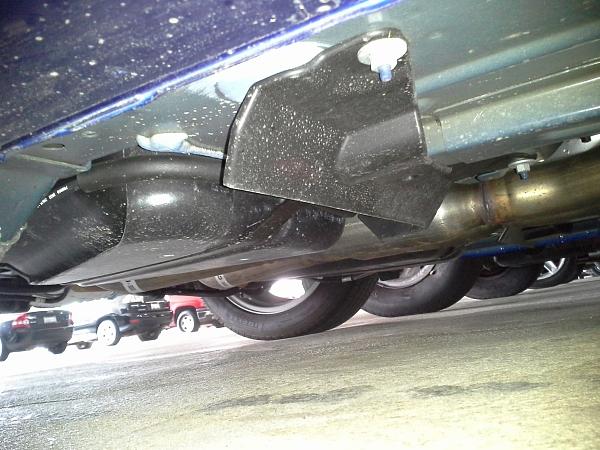 Plastic Part under Chassis of 2014 Mustang V6-pic4.jpg