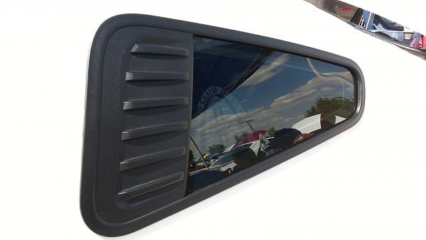 Quarter Window Trim (Saleen)-2014-05-17-14.22.55.jpg