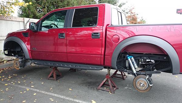 WHEELS STOLEN OFF CAR-rsz_dsc_0348.jpg