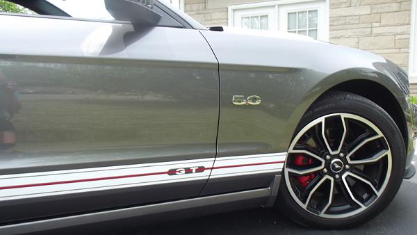 2010-2014 Ford Mustang S-197 Gen II Lets see your latest Pics PHOTO GALLERY-close-up-pass-rocker.jpg