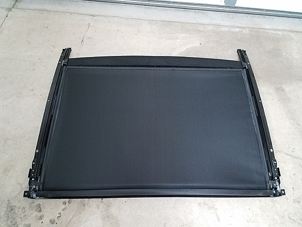 Glass top Mustang sunshade removal?-20170210_211000.jpg
