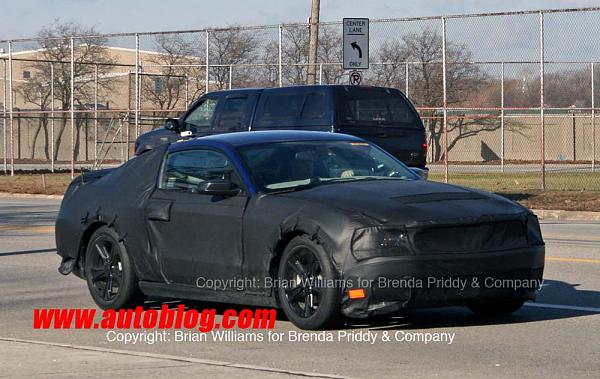2010 Mustang Revealed?-2010-camo-2.jpg
