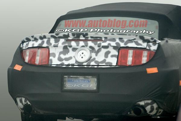 2010 Mustang Tail-lights and Spoiler Uncovered.-mustang_rear_kgp_ed.jpg