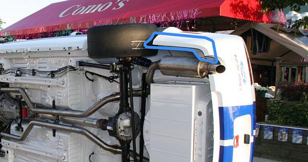 2010 Ford Mustang On Woodward-005_fordcruise.jpg