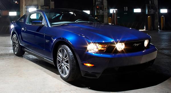 Official pic of the 2010 Mustang-2010-ford-mustang-gt-official.jpg