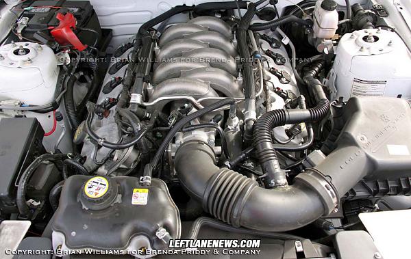 First 2011 5.0 pics leaked on Mustang Heaven-coyote2.jpg