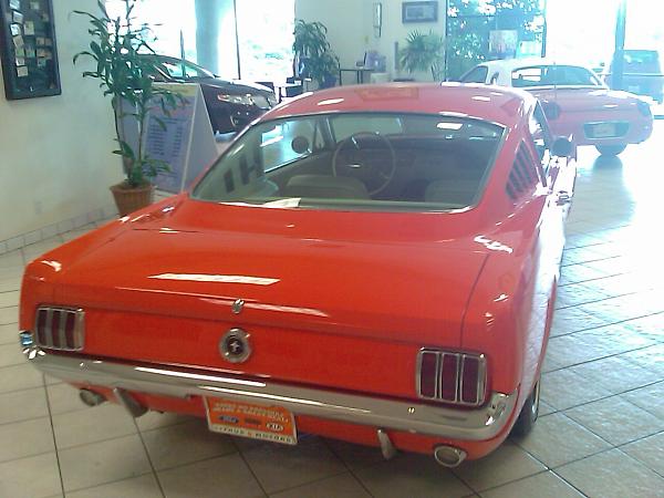 The Official "How did you/are you ordering you 2011 Mustang" thread-101.jpg