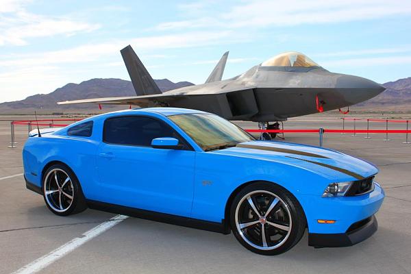 A couple of pics with aircraft-mustang.jpg