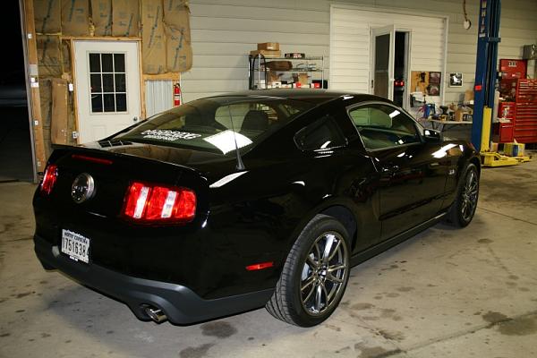 WMS 2011 arrived home safe. Lots of pics and info inside!!!-2011-mustang-gt-013.jpg