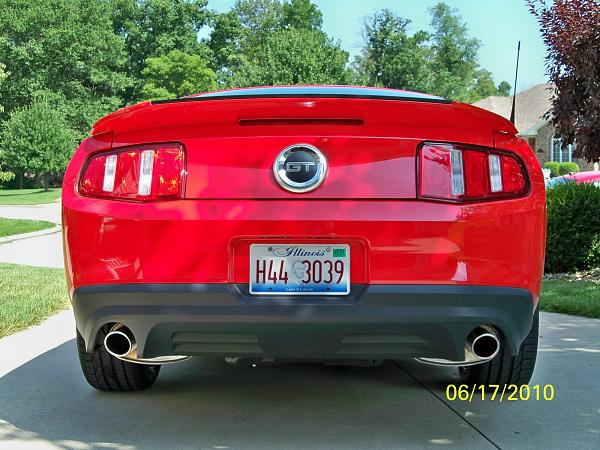 Put my gt500 spoiler on my 2011 5.0-1.jpg