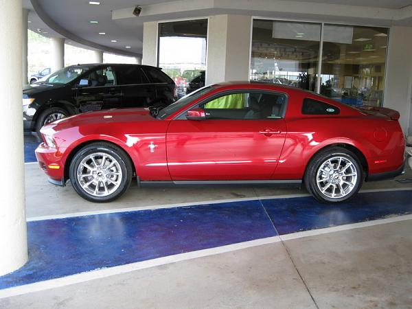 Average age of 2011 Mustang owner?-img_0297.jpg