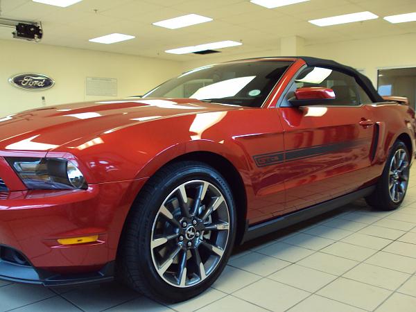 Red Candy 11 GT/CS Vert-2011gtcs-006.jpg