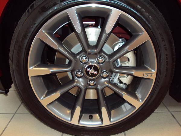 Red Candy 11 GT/CS Vert-2011gtcs-007.jpg