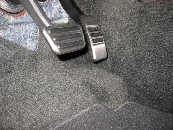 Who else hates the hump under the gas pedal?-img_0336.jpg