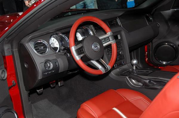 Color combos...-2010mustangintrolive_36.jpg