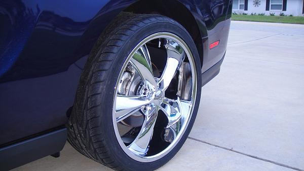 Traded in the 06 GT for 2011 GT WOW!!!!!-wheels.jpg