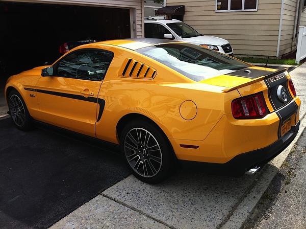 Yellow Blaze + Black Fire Wet Diamond + MCA side stripe + 5.0 Blackout kit = :))-img_0792.jpg