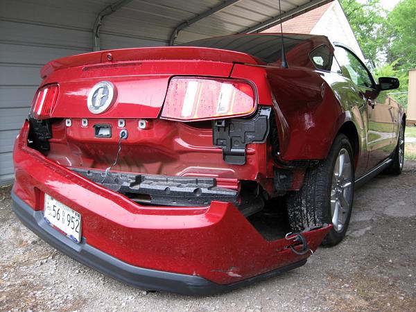 My 2011 Mustang Wrecked in 7 car pile-up-img_0635.jpg