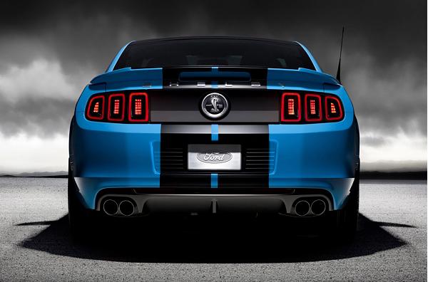 The 2013 Mustang is officially here!-2013-gt500-rear-modified.jpg