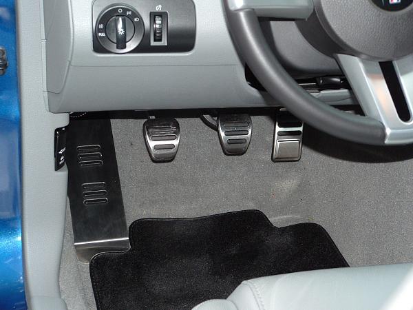 Matching dead pedal pad for GT500 pedals-2006_1001deadpedal0070.jpg