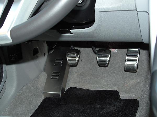 Matching dead pedal pad for GT500 pedals-2006_1001deadpedal0074.jpg