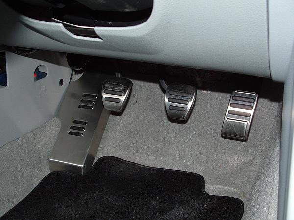 Matching dead pedal pad for GT500 pedals-2006_1001deadpedal0078.jpg