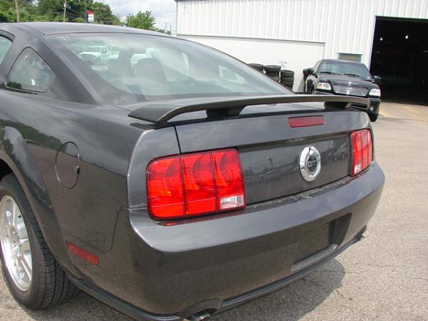 Here's pics of 2007 Alloy Grey GT  just came in todayat myLocalFordDealership 6/27/06-dsc04026.jpg