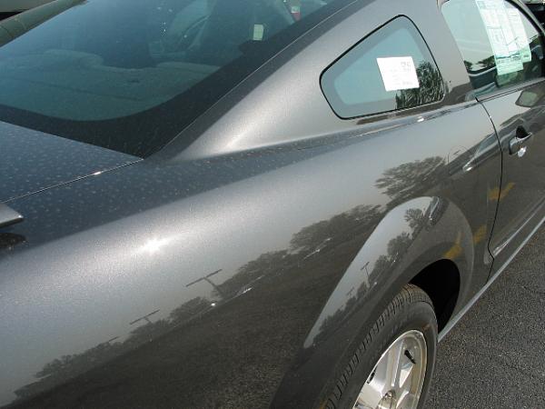 Here's pics of 2007 Alloy Grey GT  just came in todayat myLocalFordDealership 6/27/06-img_2007.jpg