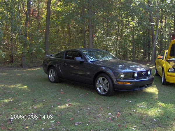 2007-2009 FORD MUSTANG Post Pics of your Alloy Ponies here-stang-photos-10-06-025-medium-.jpg