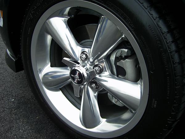 2007-2009 FORD MUSTANG PICTURE GALLERY Let me see those Alloy beauties!-picture-car-3-012.jpg