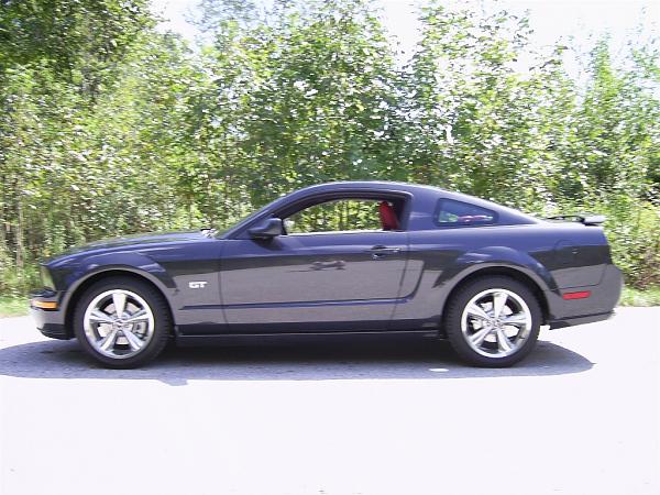 2007-2009 FORD MUSTANG PICTURE GALLERY Let me see those Alloy beauties!-picture-car-3.jpg