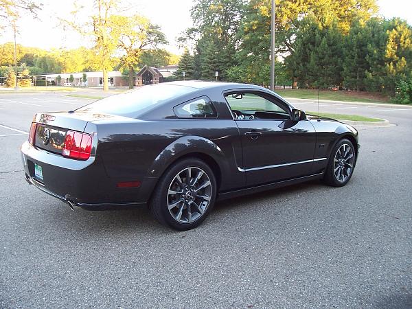 2007-2009 S-197 Gen 1 FORD MUSTANG ALLOY GRAY PICTURE GALLERY  Hooray for Alloy Grey!-alloy-emblems-029.jpg