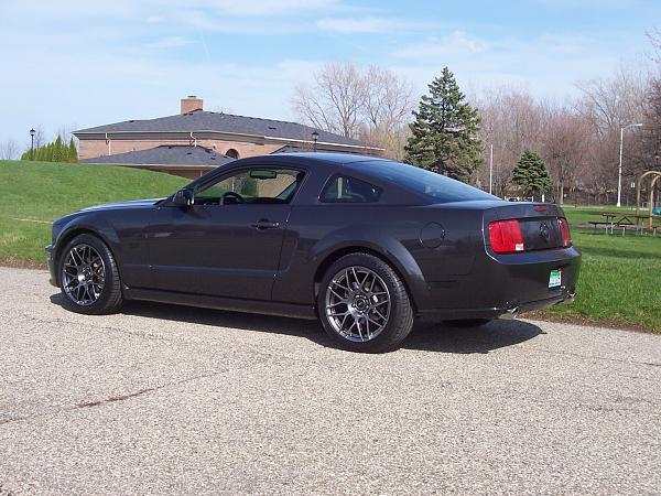 2007-2009 S-197 Gen 1 FORD MUSTANG ALLOY GRAY PICTURE GALLERY  Hooray for Alloy Grey!-frpp-svt-rims-003.jpg