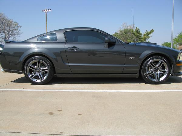 2007-2009 S-197 Gen 1 FORD MUSTANG ALLOY GRAY PICTURE GALLERY  Hooray for Alloy Grey!-img_1588.jpg
