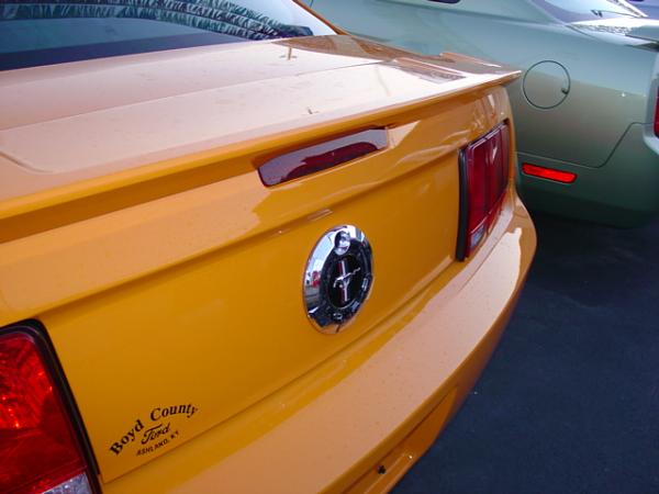 Here's pics of 2007 Orange GT from my Local Ford Dealership today 6/15/06-dsc04086.jpg