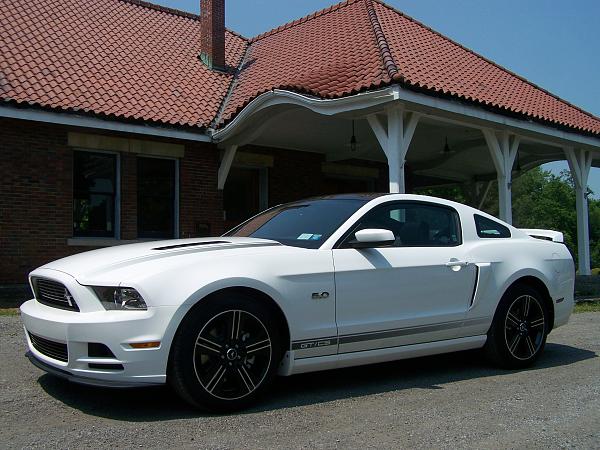 Just ordered a 2013 GT/CS on 7/7/12-100_7557.jpg