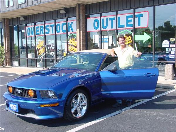 Got my Vista Blue GT/CS vert today-07-mustang-delevery-042-2-.jpg