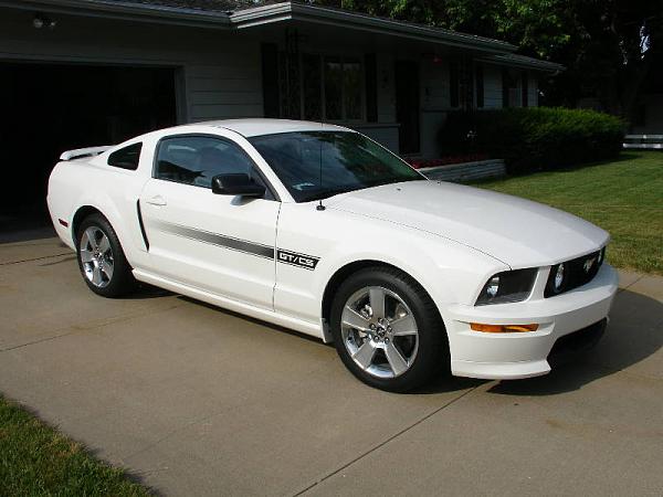 New member - just picked up an '08 GT/CS-2007-woodhouse-mustang-gtcs-066.jpg