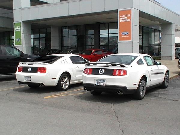 2011 Mustang GT/CS-pic_0015.jpg