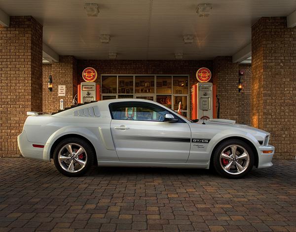 Fabulous Ford's Car Show 2011-_hrj7699_6_8-no-5-sharp-print-96-dpi.jpg