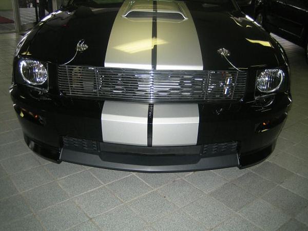 Shelby GT's still have GT fog lights-2713_4.jpg