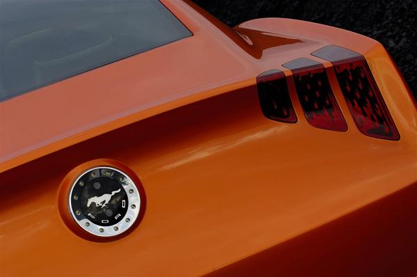 Viva La Mustang! Giugiaros Interpret Ford Icon-mustanggiugiarocon_06.jpg