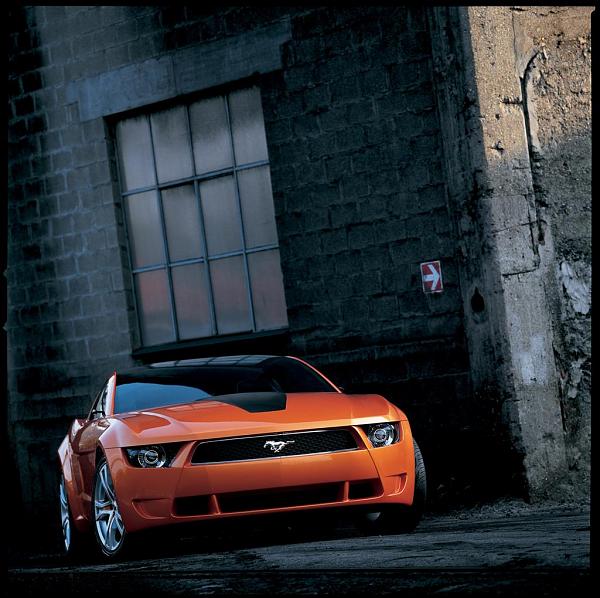 Viva La Mustang! Giugiaros Interpret Ford Icon-mustanggiugiarocon_13.jpg