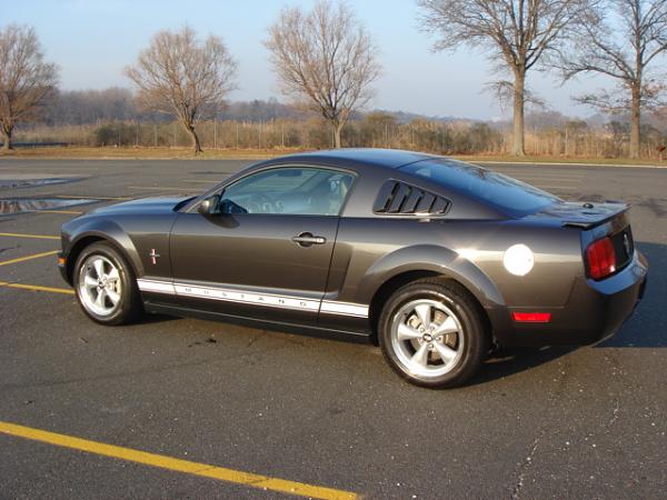 post pics of your ride!-mustang.jpg