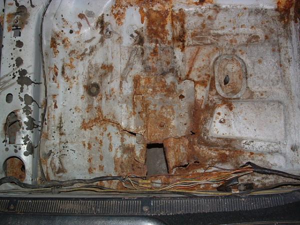 Started work on the '83 T-top-newfloor.jpg