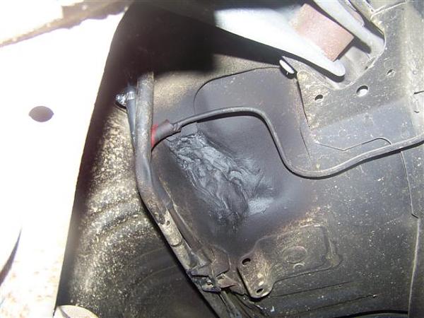 Bought another 2000-fixed_floor.jpg