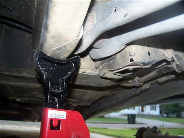 Bought another 2000-lower_control_installed.jpg