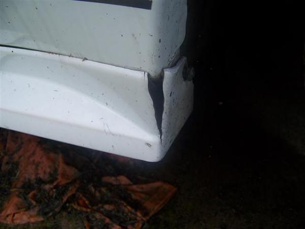 Bought another 2000-rocker_crack.jpg