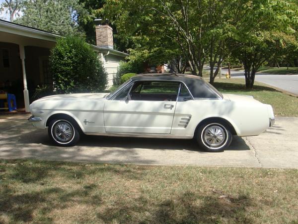 Classic 1966 Mustang-dsc02788.jpg